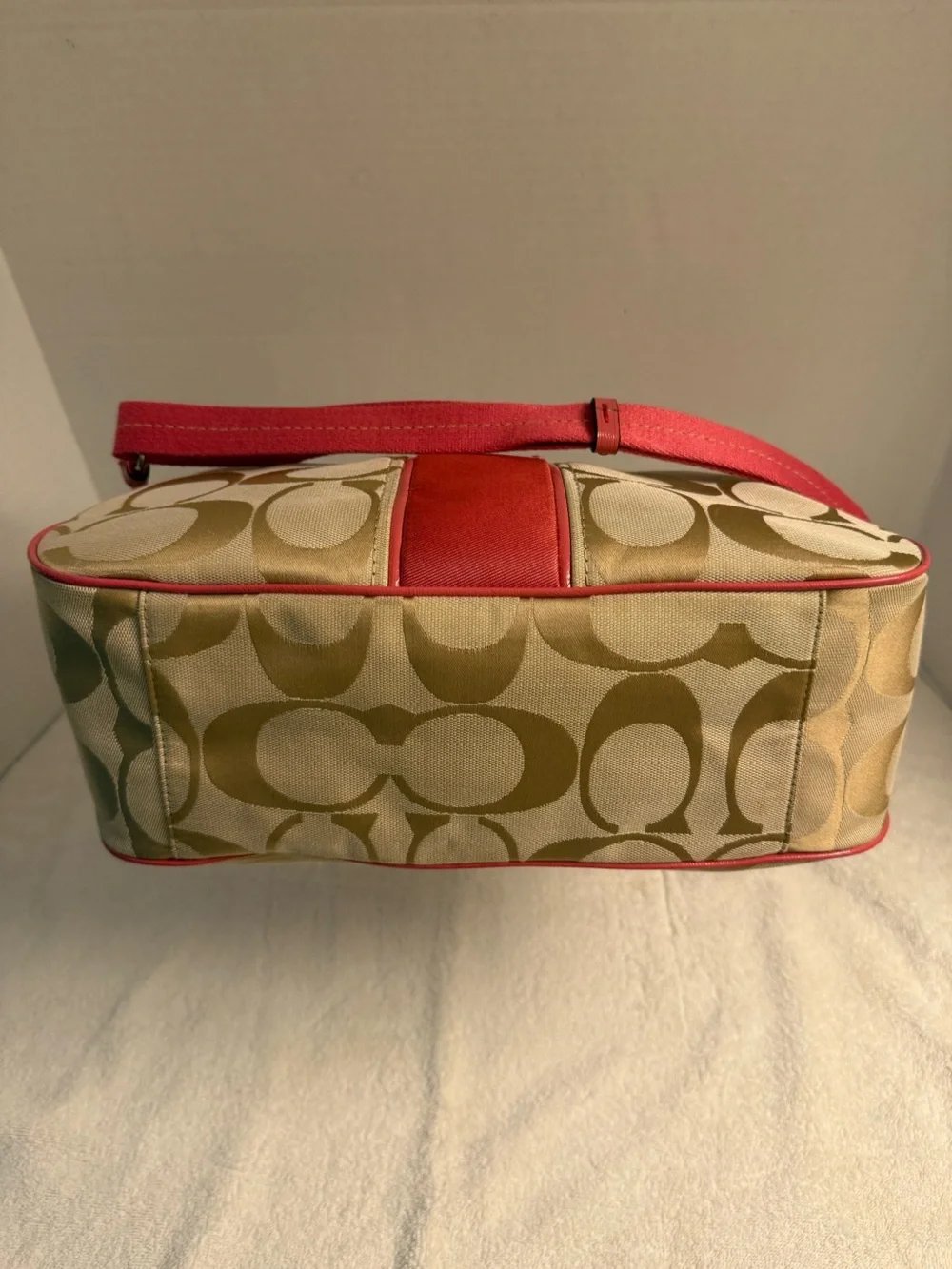 Coach discontinued signature